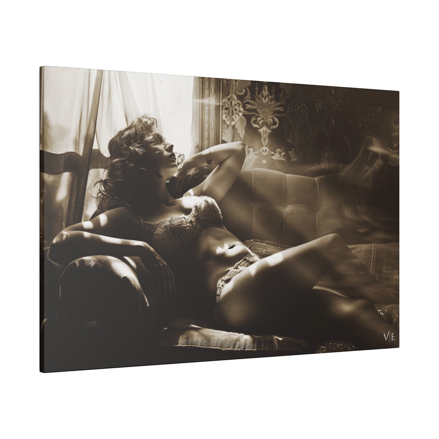 Vintage Erotic Beauty on a Couch - Erotic Art Canvas